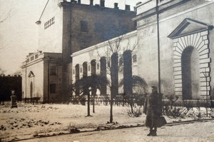 Одесская мэрия намерена вернуть дому Папудова исторический облик и снести цветочную галерею