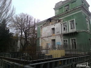 Бизнес Буд продолжает работы на скандальном участке одесского Французского бульвара (ФОТО, ВИДЕО)