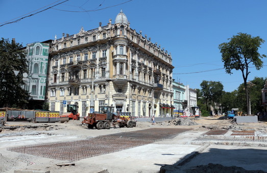 Реконструкция Преображенской: новые рельсы готовы от Тираспольской до Дерибасовской (ФОТО)