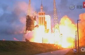 США запустили пилотируемый космический корабль марсианской программы, но без людей (ВИДЕО)