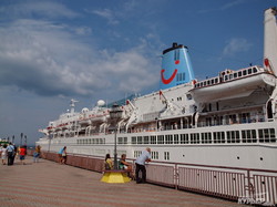 В Одессу заходил лайнер - бывший плавучий отель двух Олимпиад (ФОТО)