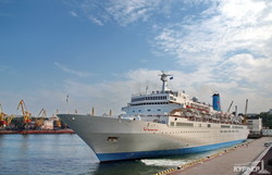 В Одессу заходил лайнер - бывший плавучий отель двух Олимпиад (ФОТО)