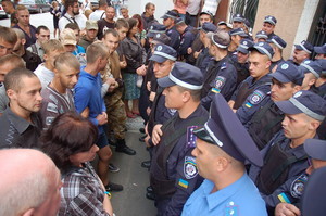 Патриоты или наемники, месть Кивалова или просто криминал: за что арестовали одесских активистов (колонка редактора)