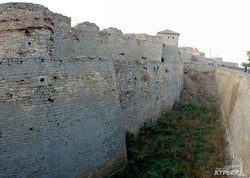 Средневековая крепость в Белгороде-Днестровском может разрушиться (ФОТО)