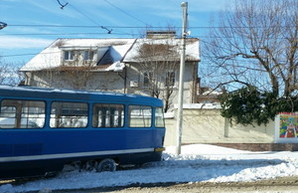 На Большом Фонтане сошел с рельсов трамвай (ФОТО)