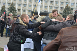 Ватники і вишиватники стали ворогами України для одеситів