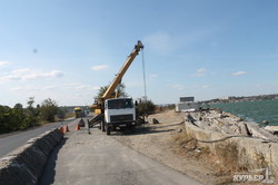 Как проходит ремонт дамбы Хаджибейского лимана (ФОТО)