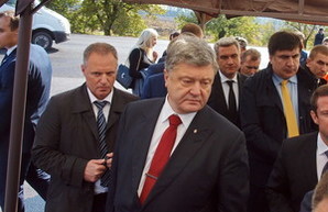 Порошенко назвал трассу Одесса - Рени стратегическим проектом государства (ФОТО)