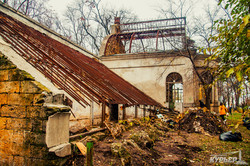 Чкаловский санаторий в Одессе: архитектура, оползни и знаменитый лифт (ФОТО)