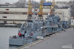 В Одессу прибыла международная эскадра НАТО (ФОТО)