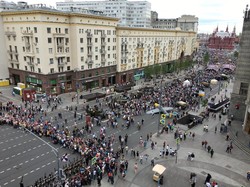 День российской государственности ознаменовался массовыми арестами антикоррупционеров