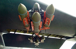 США наращивают выпуск ракет и бомб