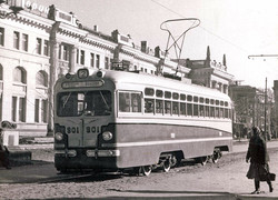 Фото дня: как одесские трамваи собирались в пробки у вокзала