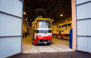 В Одессе презентовали новый трамвай (ФОТО)