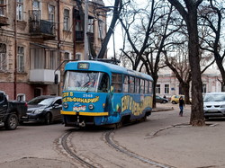 Фото дня: одесский трамвай вдоль старой черты порто-франко