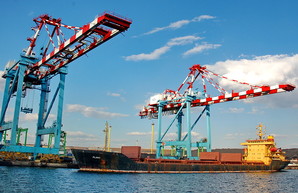 Порты Одессы, Южного и Черноморска лидируют в морской отрасли Украины