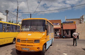 Белгород-Днестровский уменьшил количество городских автобусных маршрутов