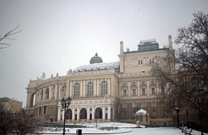 Одессу засыпало снегом (ФОТО)