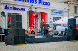 В центре Одессы расположилась юморинная ярмарка (ФОТО)