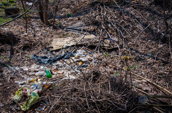 Одесские склоны у моря утопают в мусоре (ФОТО)