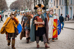 Главную улицу Одессы оккупировали римские легионеры (ФОТО)