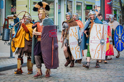 Главную улицу Одессы оккупировали римские легионеры (ФОТО)