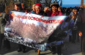 В Одессе пророссийские активисты провели акцию на Аллее Славы (ФОТО, ВИДЕО)