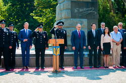 В Одессе торжественно выпустили новых полицейских (ФОТО)