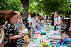 Одесский книжный фестиваль "Зеленая волна" теперь с платным входом (ФОТО)