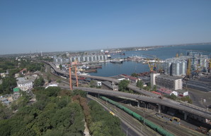В Одесском порту возобновляют строительство причала-долгостроя