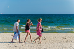 В сентябре на городские пляжи вышли отдыхать одесситы (ФОТО)