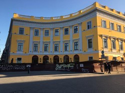 В Одессе завершается реставрация полуциркульного здания около Дюка (ФОТО)