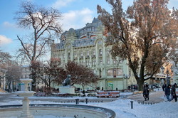 Как выглядит заснеженная снегом Одесса в первый день зимы (ФОТО)