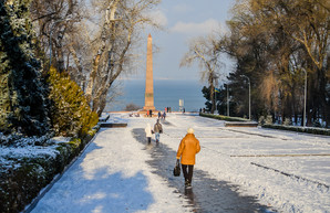 Заснеженная снегом Одесса в первый день зимы (ФОТО)