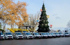 В Одессе презентовали автомобили неотложной помощи (ФОТО)