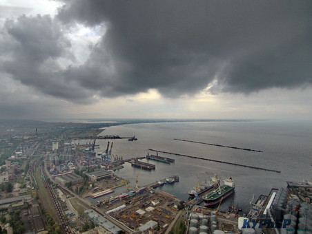 «Евротерминал» окончательно лишили права взимать плату за въезд в Одесский порт