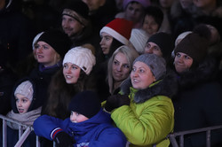 Столько народа поместилось на Думской площади в новогоднюю ночь (ФОТО, ВИДЕО)