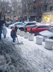 Как город справляется с последствиями снегопада (ФОТО)