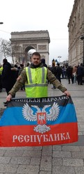 Боевики с Донбасса в рядах "Желтых жилетов" на улицах Парижа