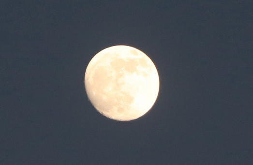 Одесситы не смогут увидеть невероятное лунное затмение из-за непогоды (ФОТО)