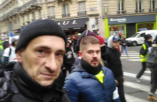 В рядах французских “желтых жилетов” всплыл очередной “освободитель” Донбасса