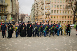 В Одессе возложили цветы в честь Дня Соборности Украины (ФОТО)