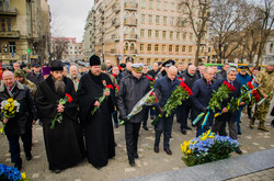 В Одессе возложили цветы в честь Дня Соборности Украины (ФОТО)