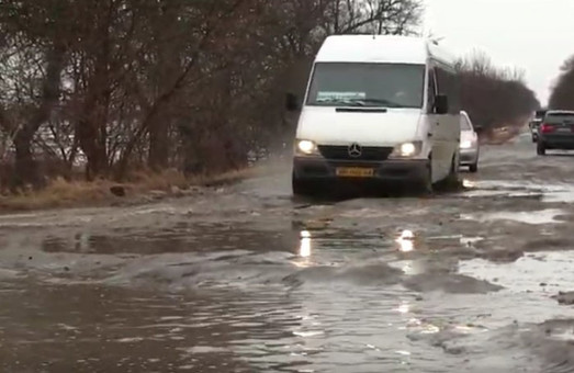 Жители юга Одесской области жалуются на ужасное состояние автодорог (ФОТО, ВИДЕО)