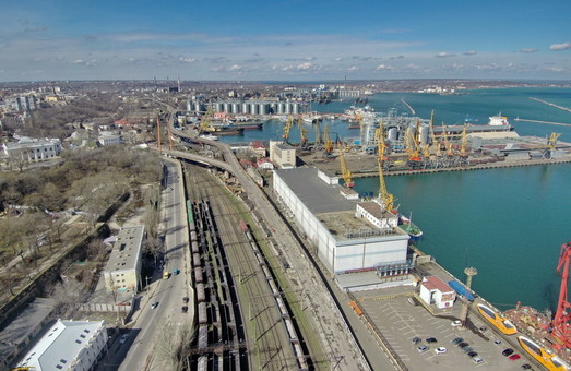 Одесский порт в январе нарастил перевалку грузов