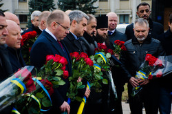 В Одессе возложили цветы в память о Небесной Сотне (ФОТО)
