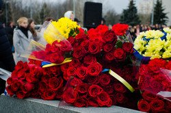 В Одессе возложили цветы в память о Небесной Сотне (ФОТО)