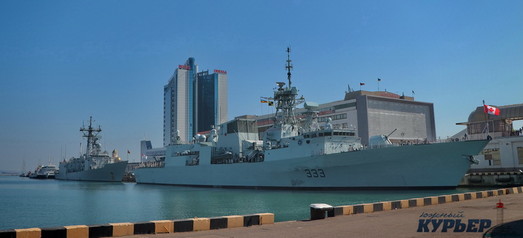 В Одессу зашли два мощных боевых корабля НАТО (ФОТО)