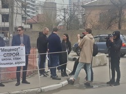 В Одессе протестовали против застройки побережья высотными "жемчужинами" (ФОТО)