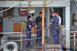 Королевский флот не оставляет Одессу без внимания (ФОТО)